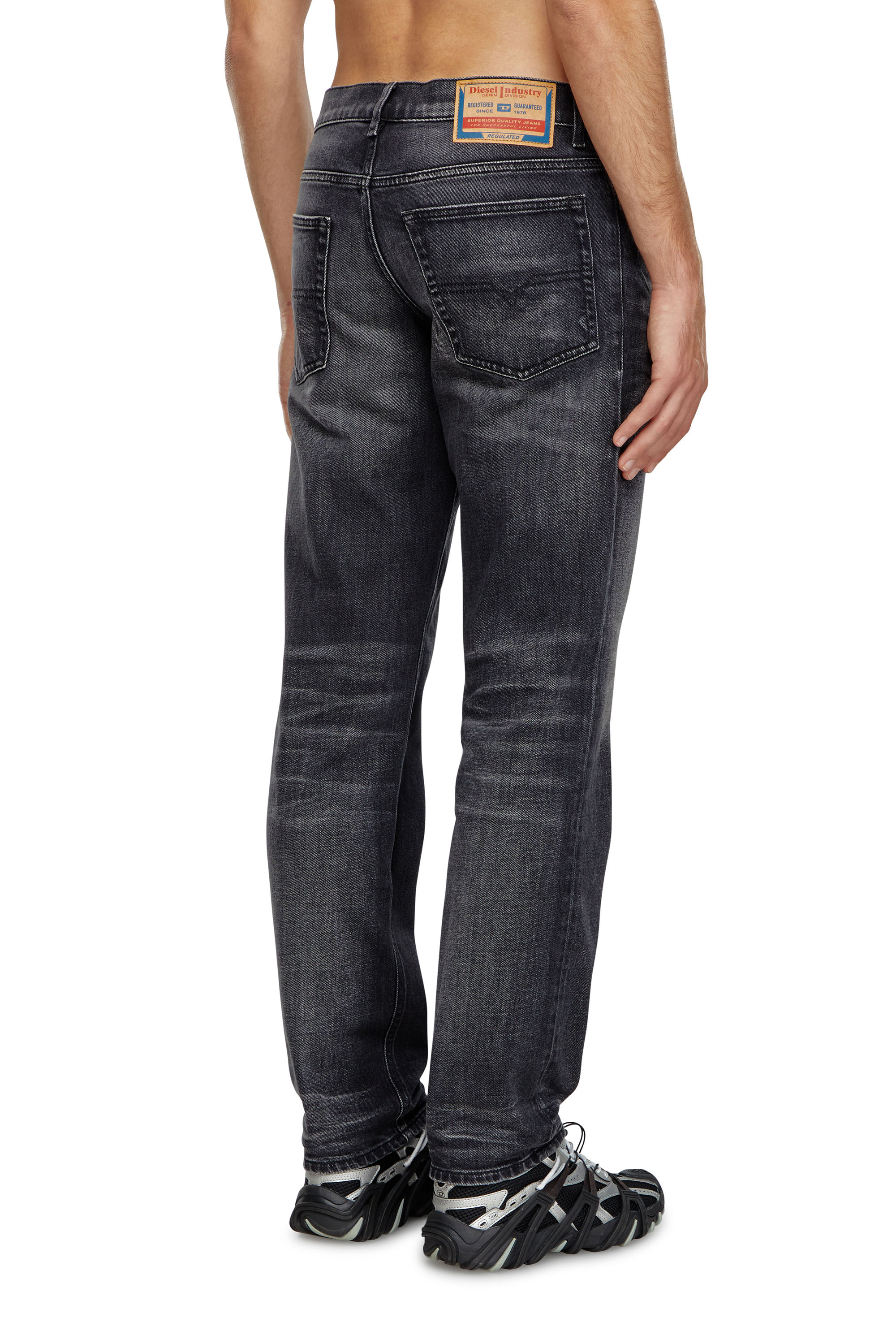 Diesel - Herren Regular Jeans 2023 D-Finitive 09J65, Schwarz/Dunkelgrau - 2