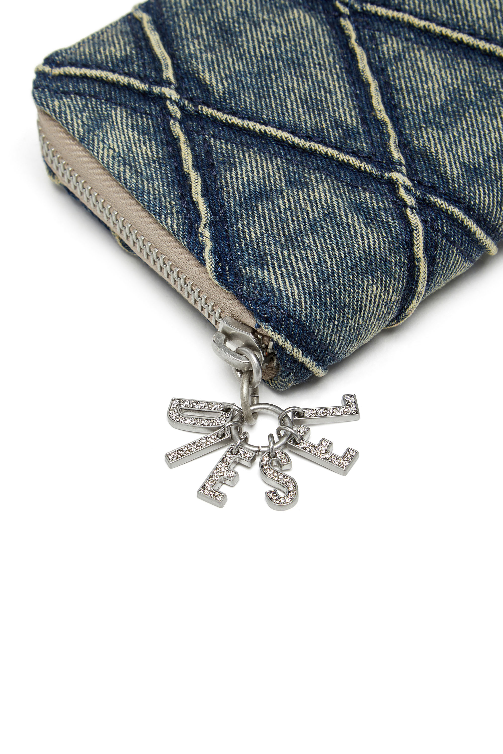 Diesel - CHARM-D CONTINENTAL ZIP L, Damen Reißverschluss-Portemonnaie aus gestepptem Argyle-Denim in Dunkelblau - 4