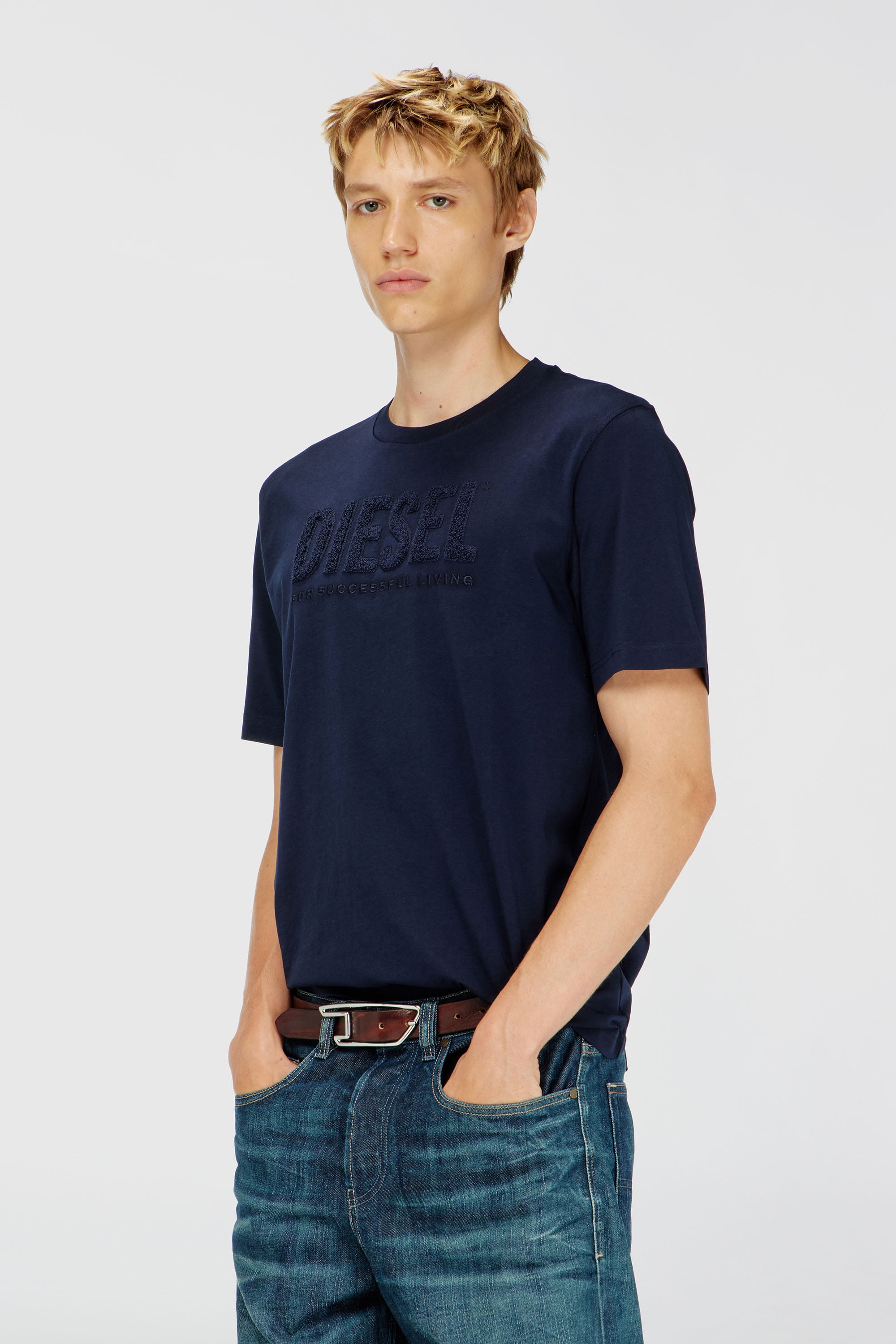 Diesel - T-JUST-OVA-T92, Herren T-Shirt aus Baumwolle mit tonalem Diesel-Logoprint in Blau - 1