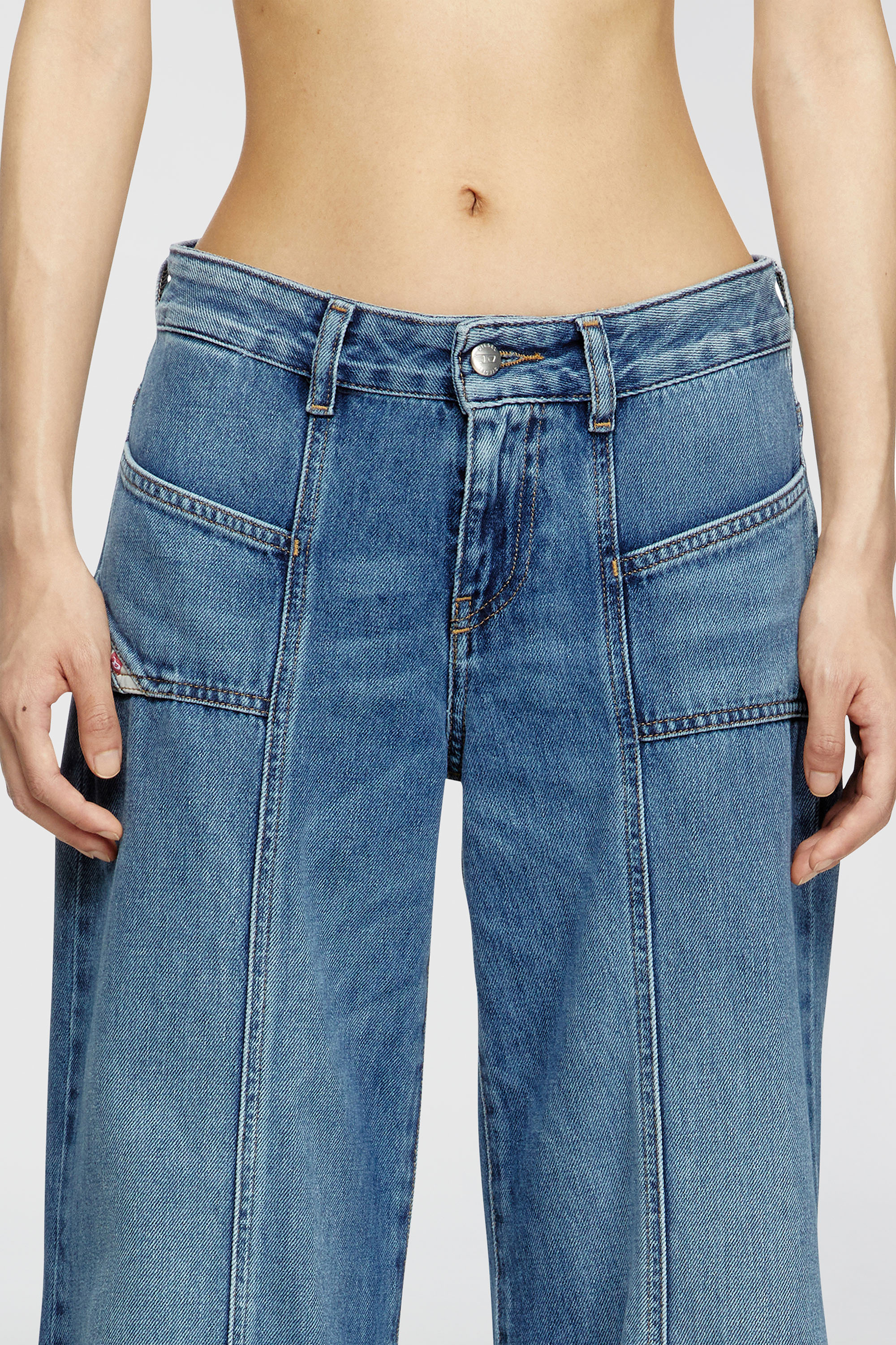Diesel - Damen Flare Jeans D-Akii 09M56, Mittelblau - 5