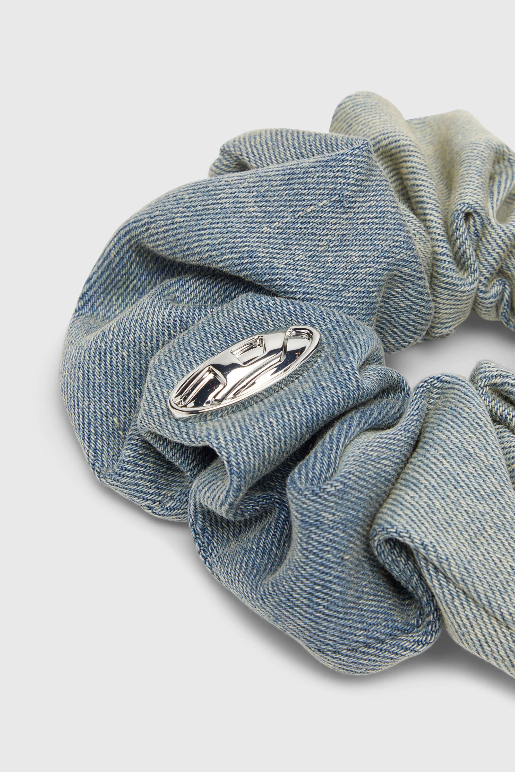 Diesel - BANGLE SCRUNCHIE, Damen Scrunchie aus solarisiertem Denim in Hellblau - 2