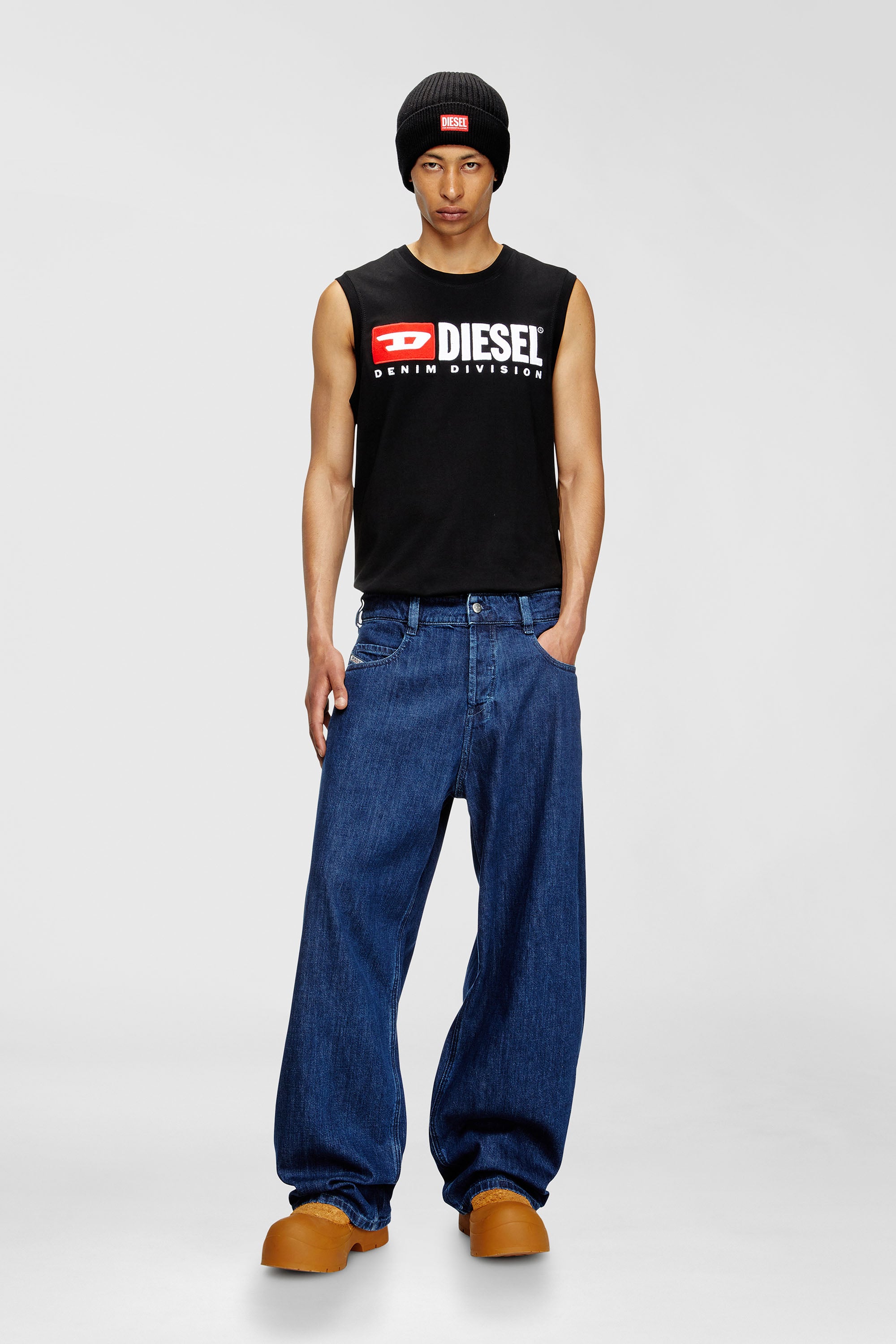 Diesel - Unisex Relaxed Jeans 1997 D-Enim-M 0DBDX, Dunkelblau - 2