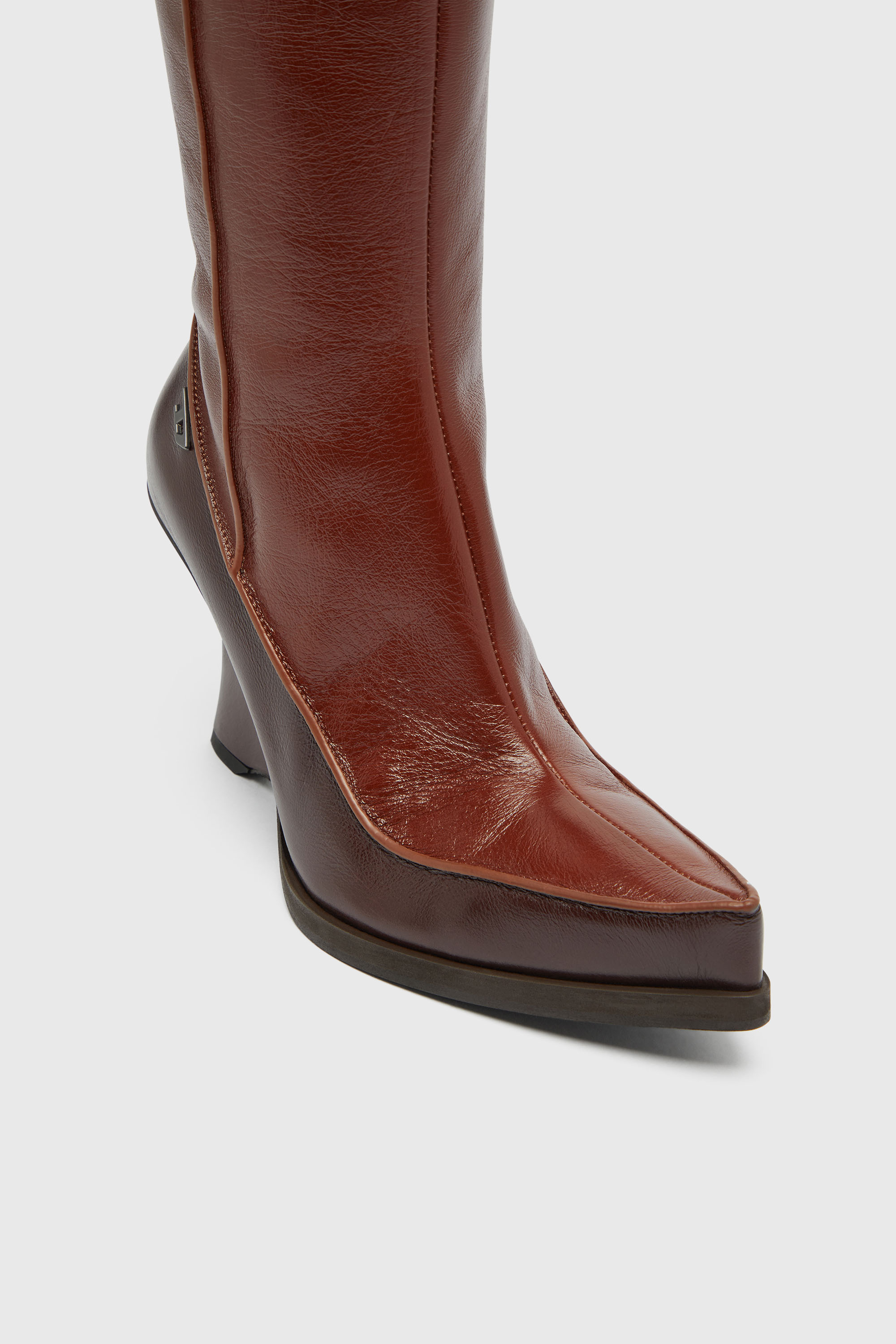 Diesel - D-LUCETTE-90-KB W, Damen D-Lucette-Kniehohe Stiefel aus Leder in null - 5