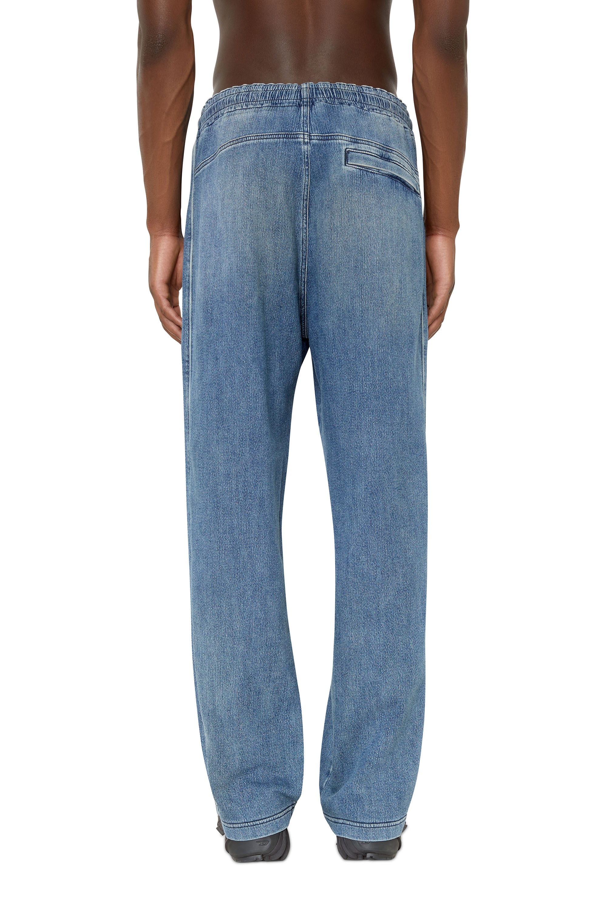 Diesel - D-Martians Track Denim 09E29 Straight, Mittelblau - Image 2